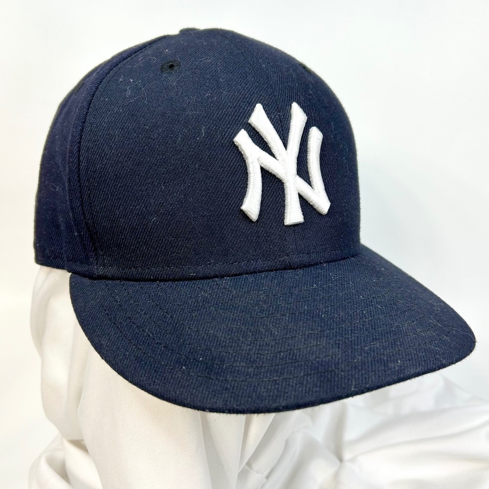 NEW YORK YANKEES Baseball Hat Size 7-3/8 OFFICIAL ON-FIELD CAP Navy Blue MLB